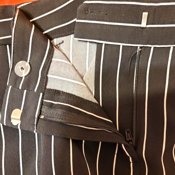 💚 Vintage Reitman's Black & White Wide Legged Striped Pants Size 5 - Picture 3 of 5